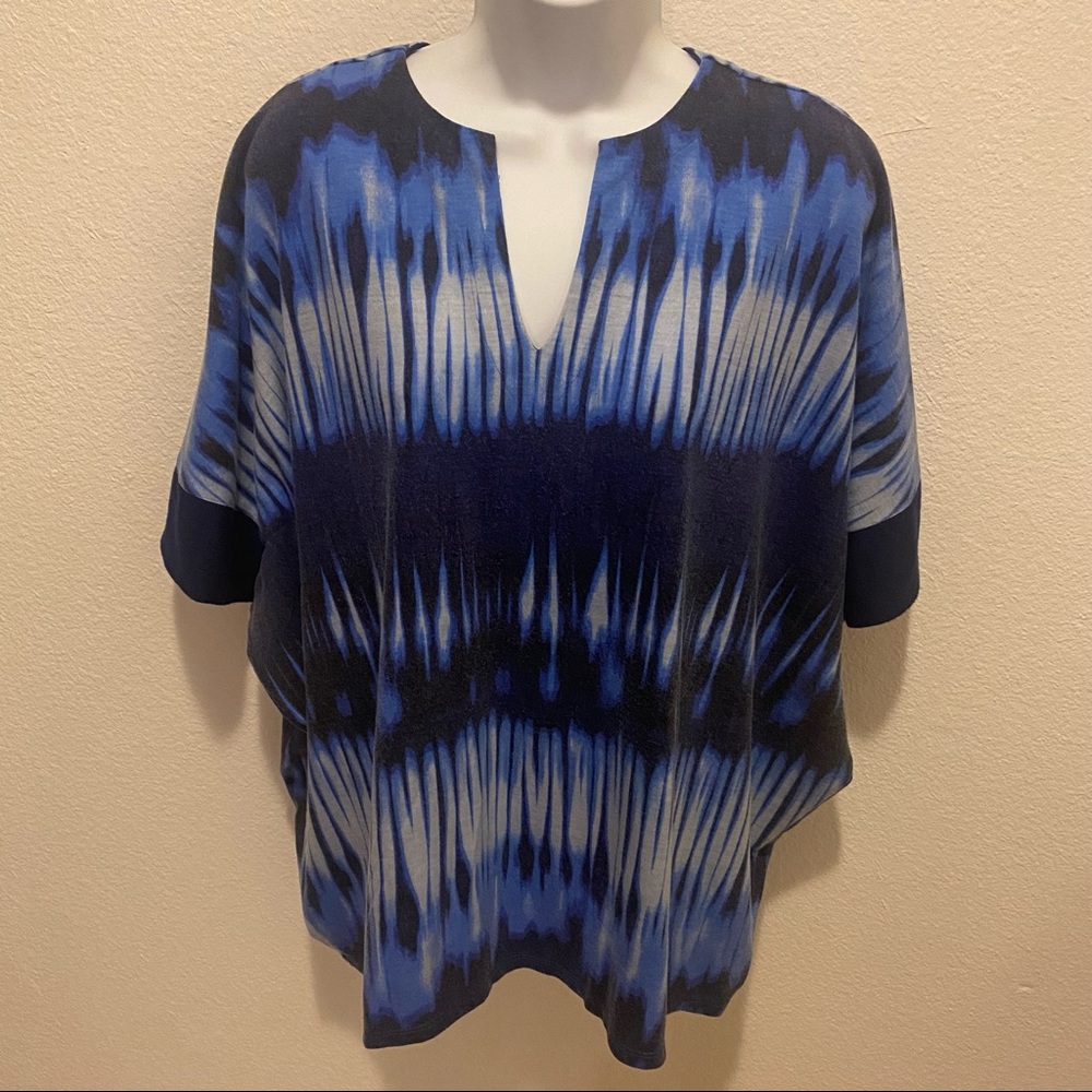 NATORI Blue Short Sleeve Lounge Top Sz Small, Could Fit Larger Size Too